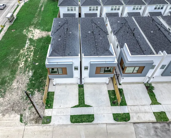 $3,300 | 3509 McIlhenny Street, Houston, TX 77004