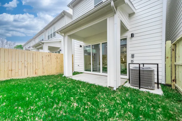 $3,300 | 3509 McIlhenny Street, Houston, TX 77004