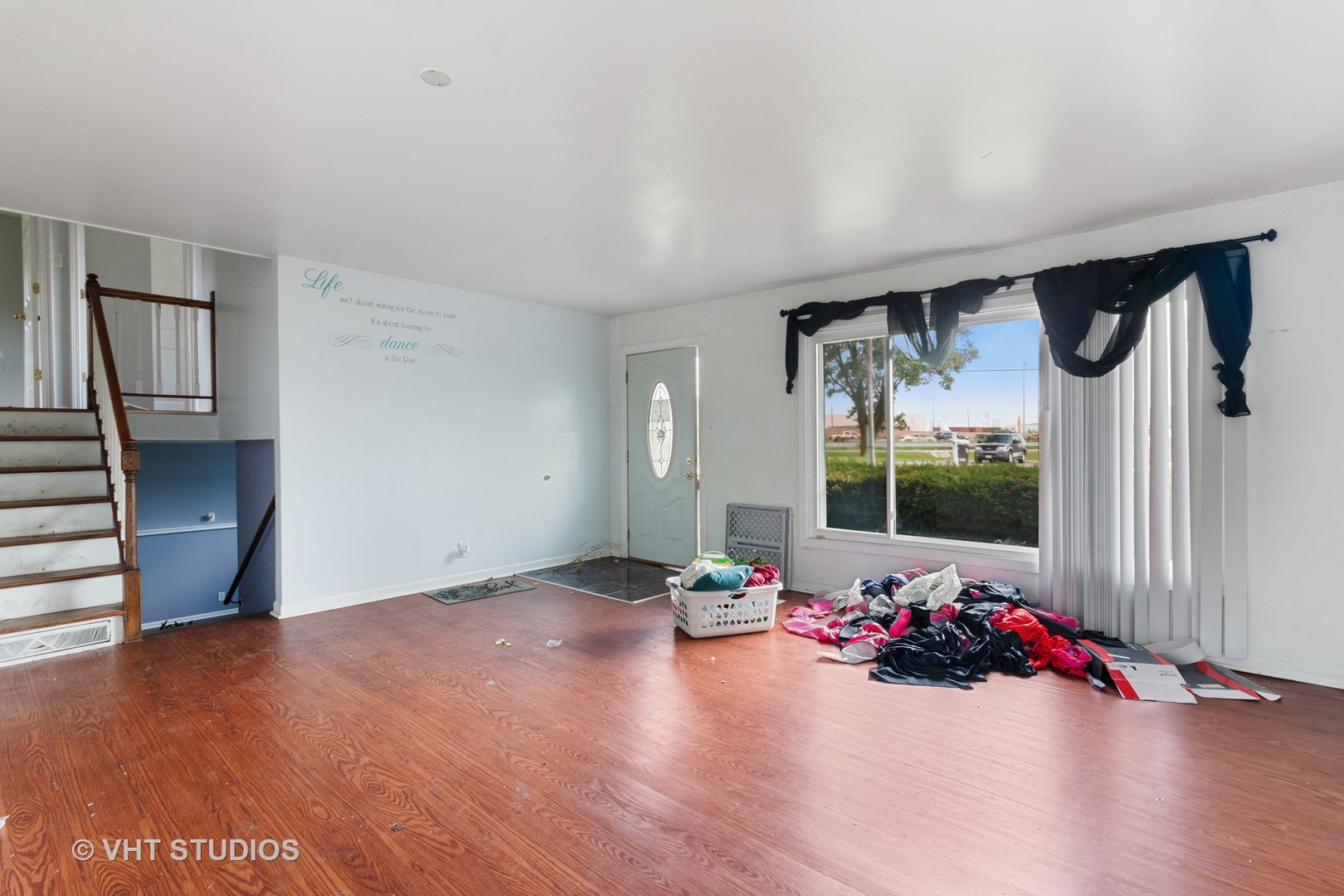 544 East Briarcliff Road Bolingbrook, IL 60440 - Photo 3 of 16