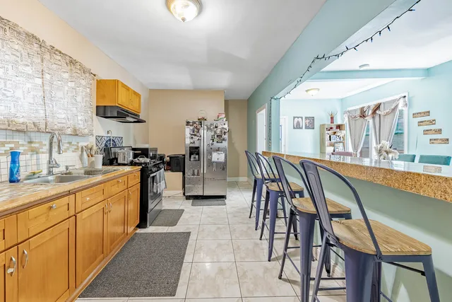 $315,000 | 5621 South Sawyer Avenue, Chicago, IL 60629