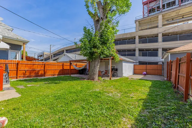 $315,000 | 5621 South Sawyer Avenue, Chicago, IL 60629