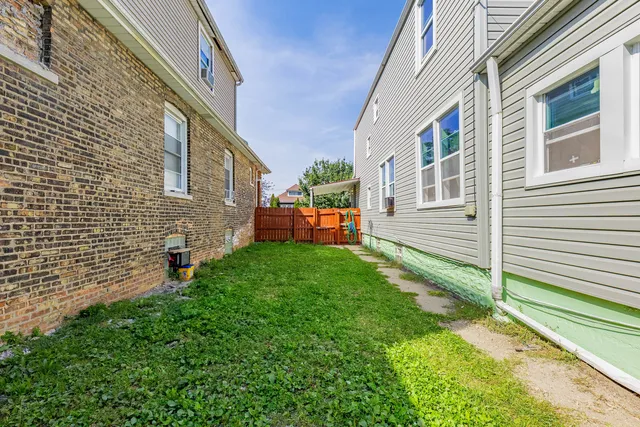 $315,000 | 5621 South Sawyer Avenue, Chicago, IL 60629