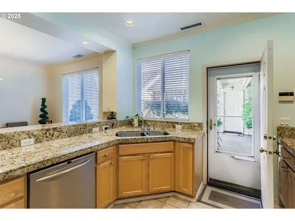 $485,000 | 1860 Northeast Orenco Station Parkway, Hillsboro, OR 97124