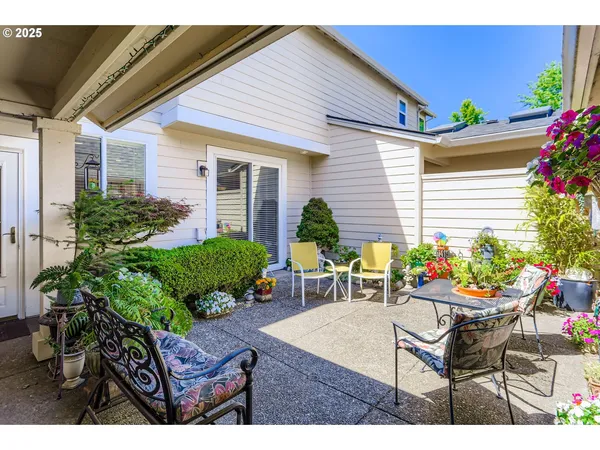 $485,000 | 1860 Northeast Orenco Station Parkway, Hillsboro, OR 97124