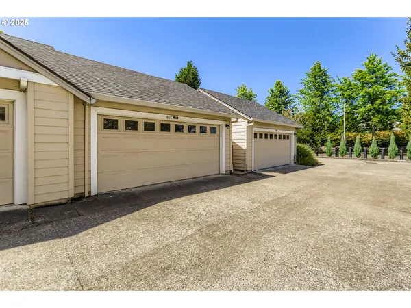 $485,000 | 1860 Northeast Orenco Station Parkway, Hillsboro, OR 97124