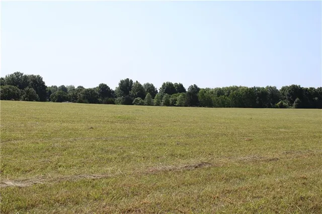$300,000 | 0 East Cline Road, Lone Jack, MO 64070