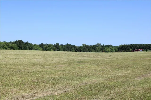 $300,000 | 0 East Cline Road, Lone Jack, MO 64070