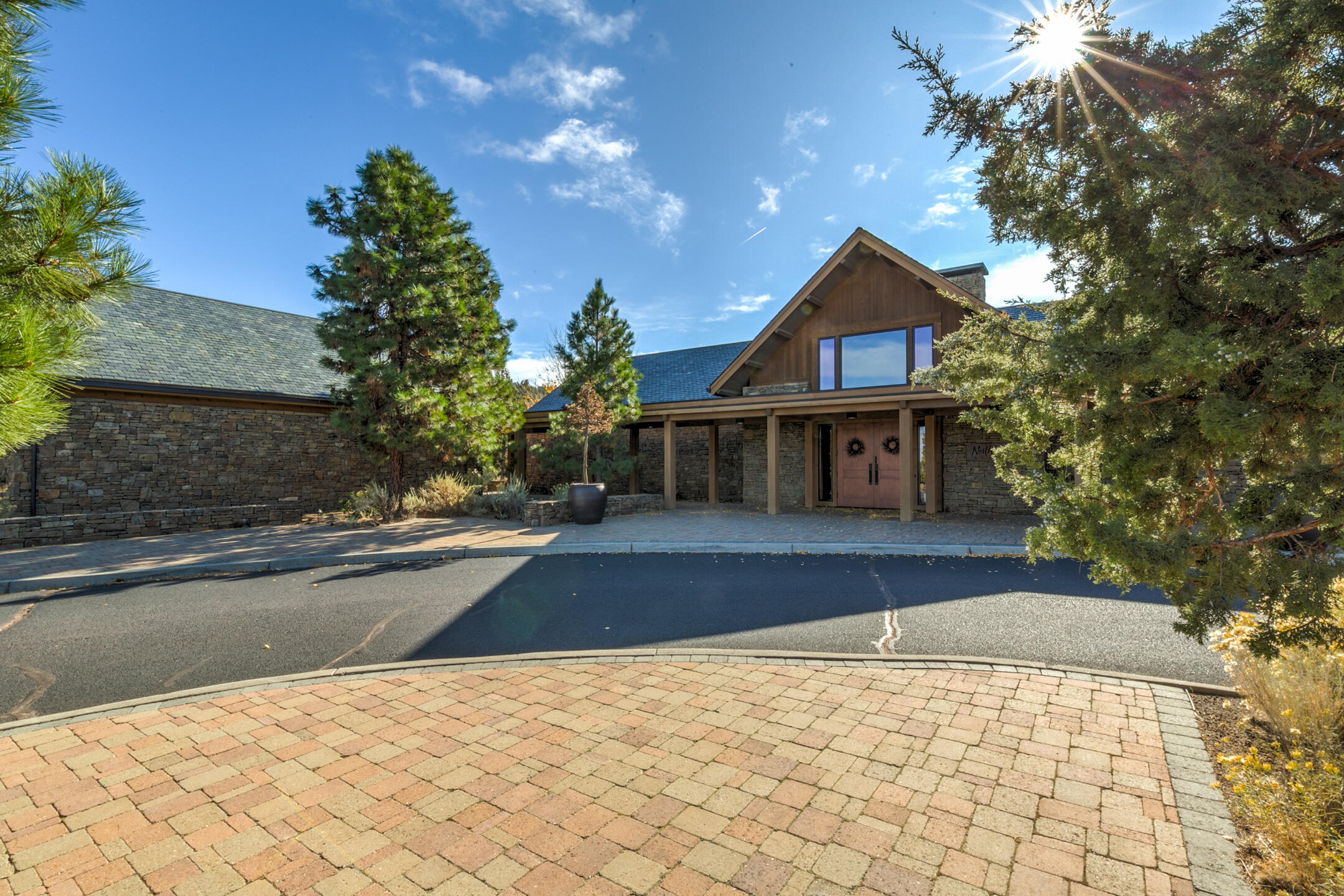 1825 Northwest Wild Rye Circle Bend, OR 97703 - Photo 11 of 34 Amenities - North Rim - one-time-use-1