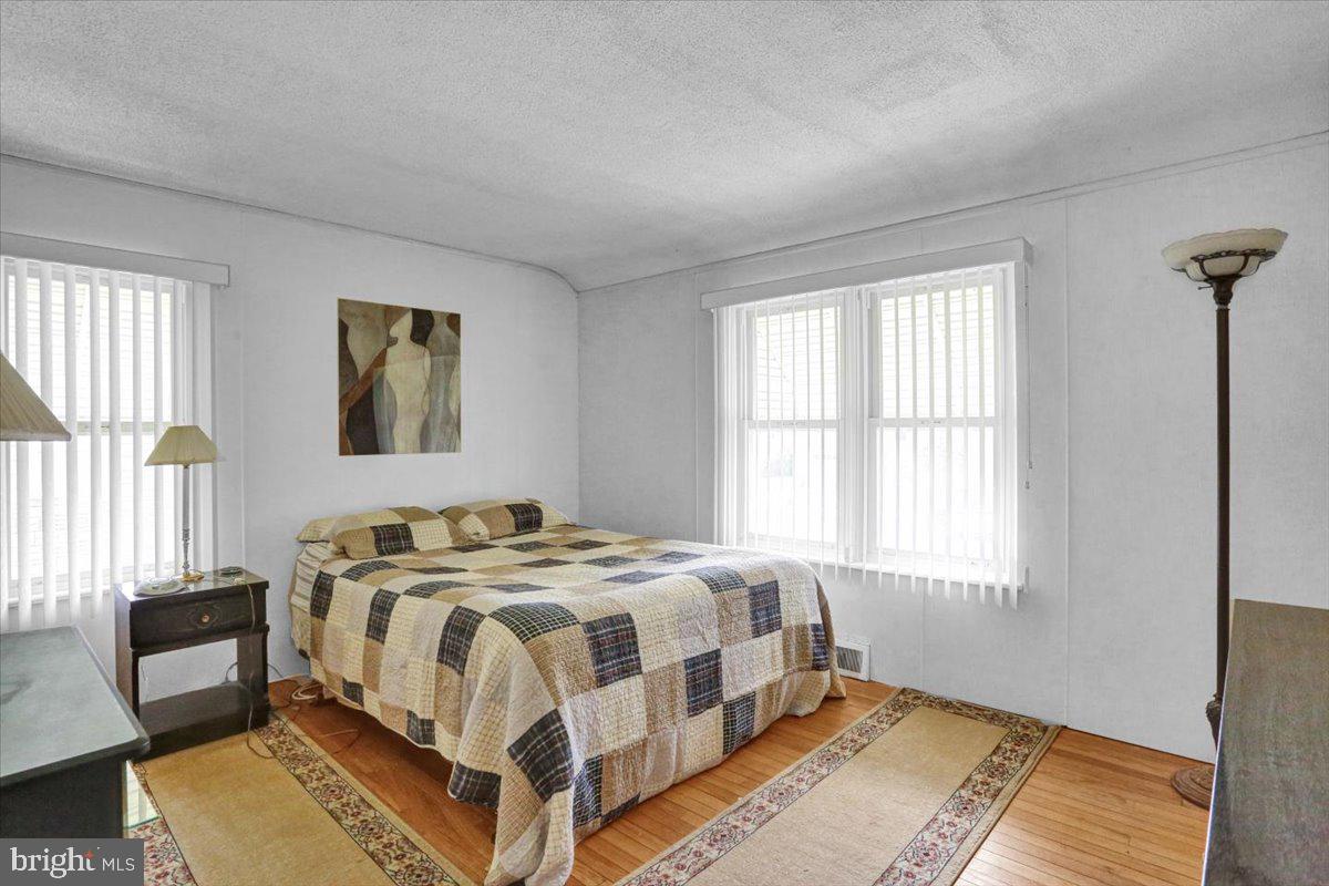 509 Harding Avenue Reading, PA 19607 - Photo 12 of 26 Main BR