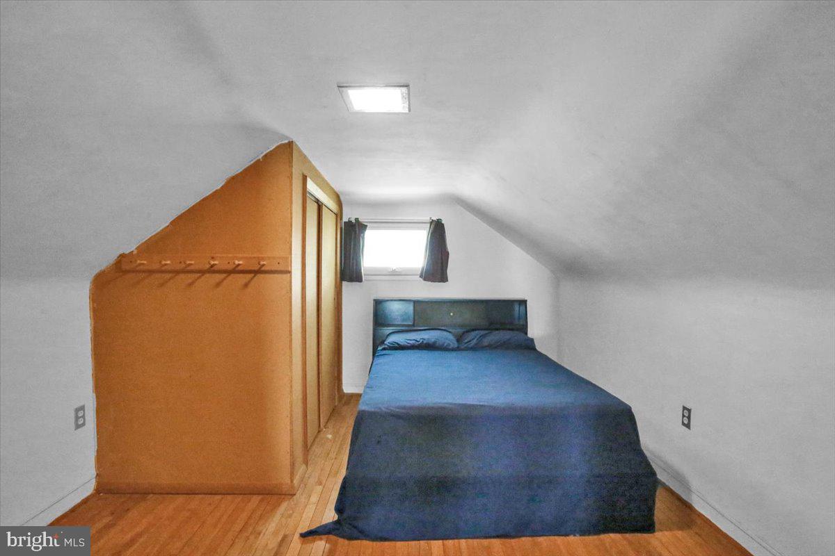 509 Harding Avenue Reading, PA 19607 - Photo 16 of 26 Upstairs 4th BR