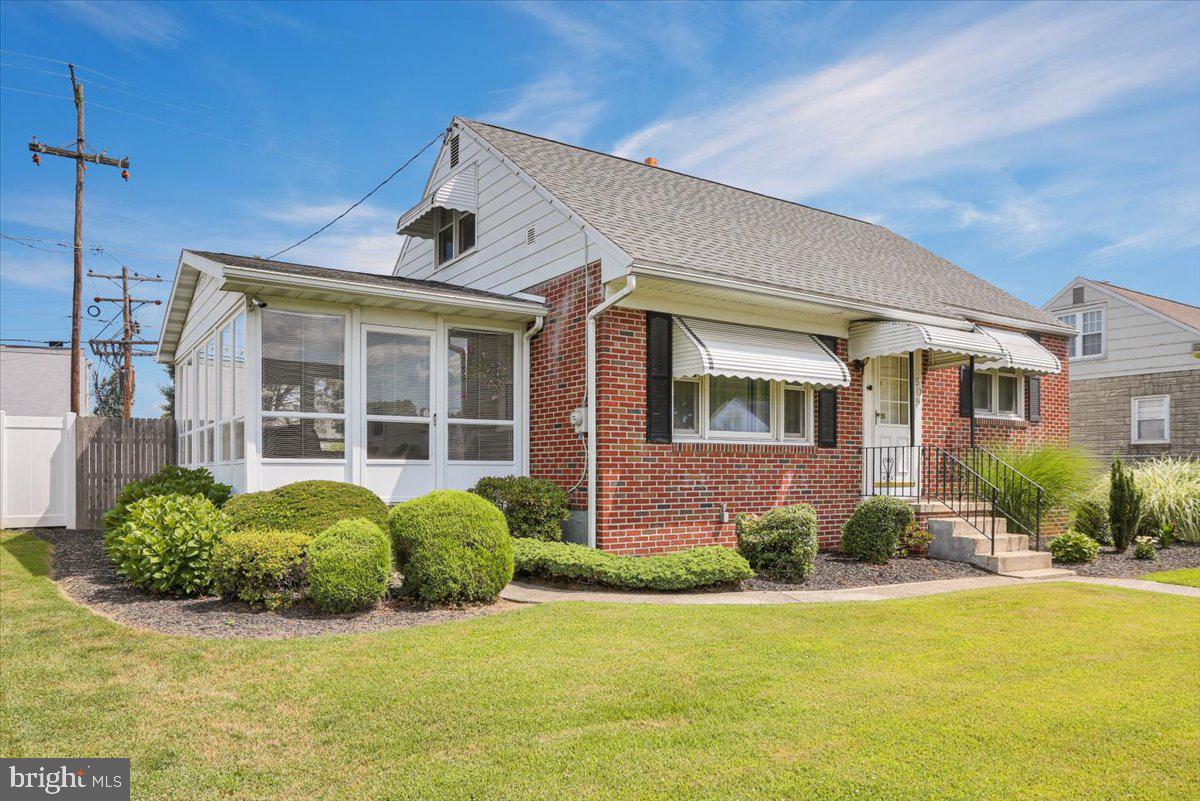 509 Harding Avenue Reading, PA 19607 - Photo 2 of 26