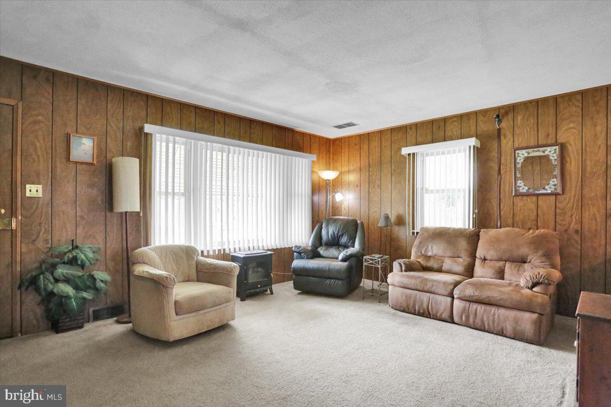 509 Harding Avenue Reading, PA 19607 - Photo 5 of 26
