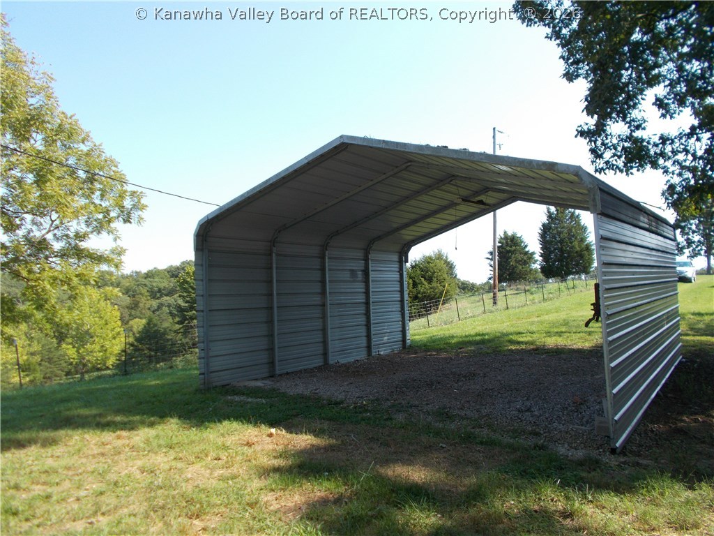 1329 Custer Ridge Road Buffalo, WV 25033 - Photo 16 of 26 Gallery Image 16