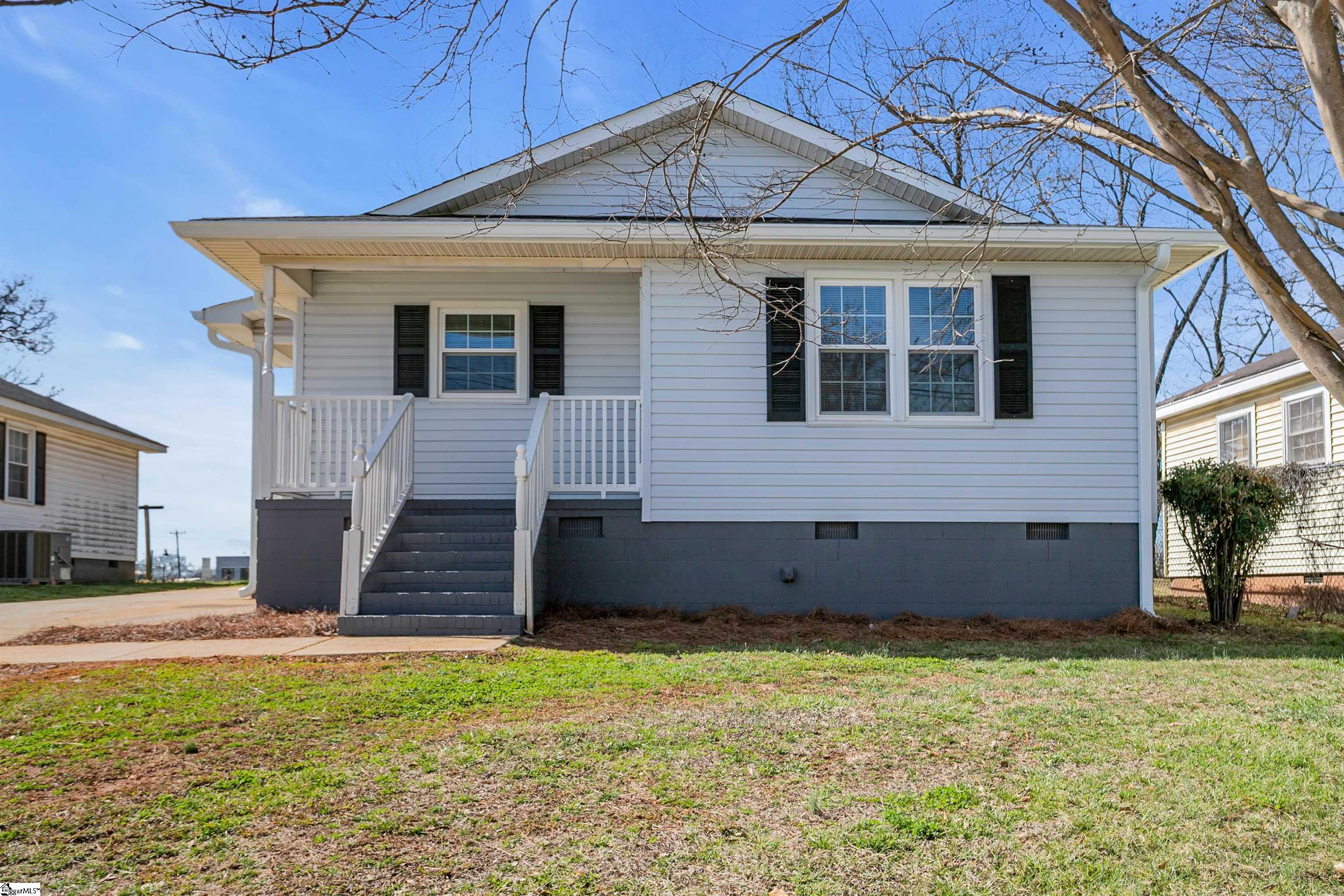 407 Old Paris Mountain Road Greenville, SC 29609 - Photo 1 of 27