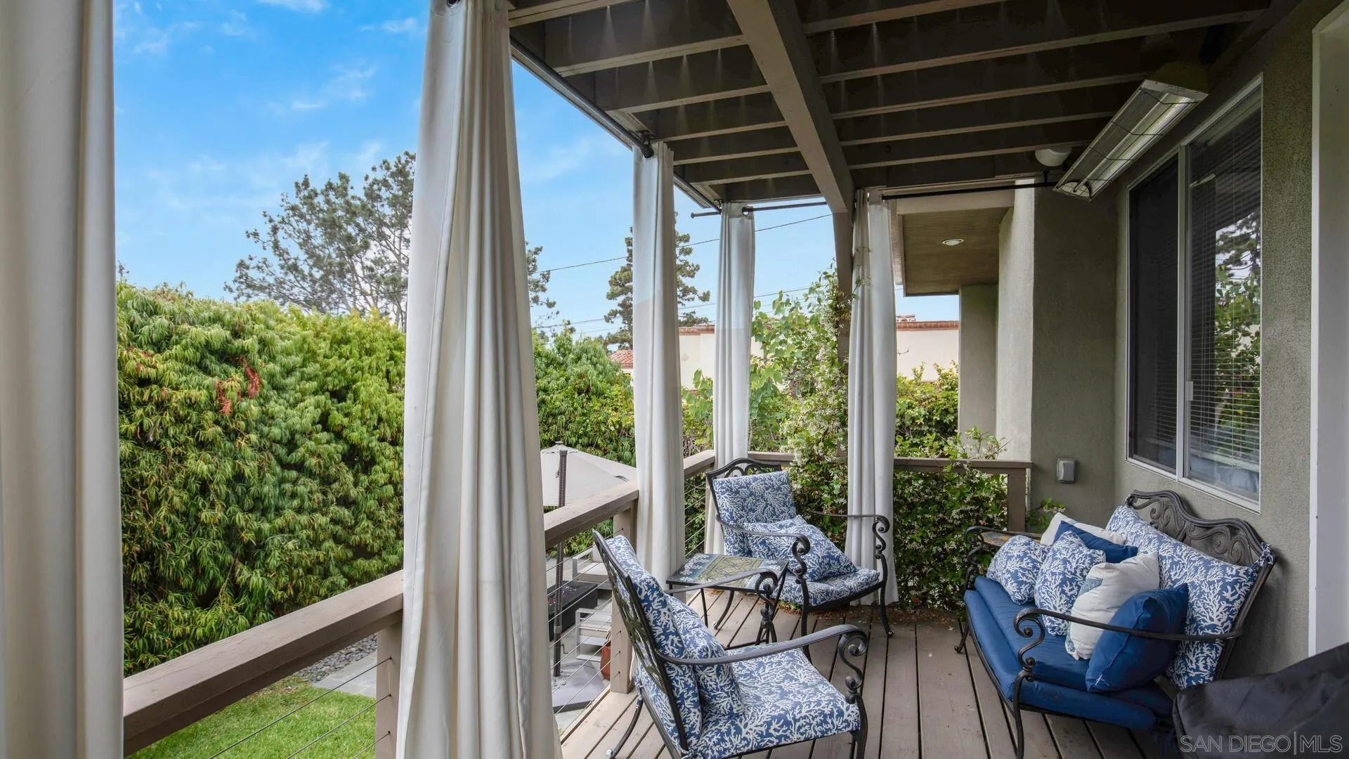549 Rimini Road Del Mar, CA 92014 - Photo 20 of 32 a outdoor living and dining room