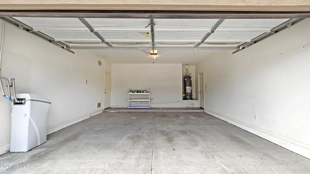 $1,950 | 17586 West Agave Court, Goodyear, AZ 85338