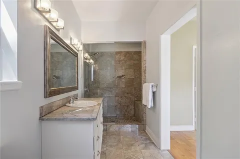 $390,000 | 1508 Crescent Drive, New Orleans, LA 70122