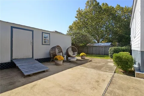 $390,000 | 1508 Crescent Drive, New Orleans, LA 70122