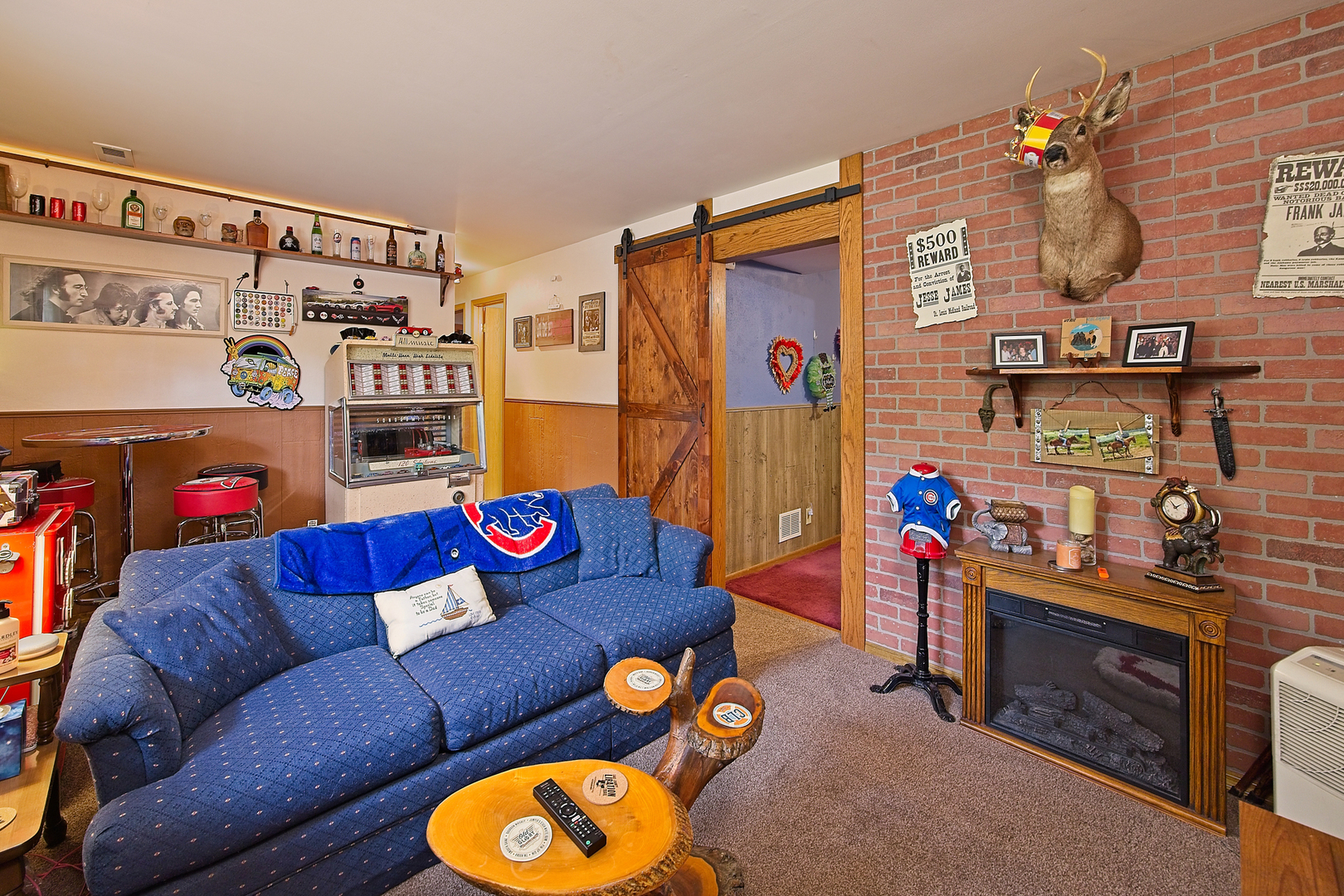 902 Wilson Court Zion, IL 60099 - Photo 27 of 30 a living room with furniture and a couch