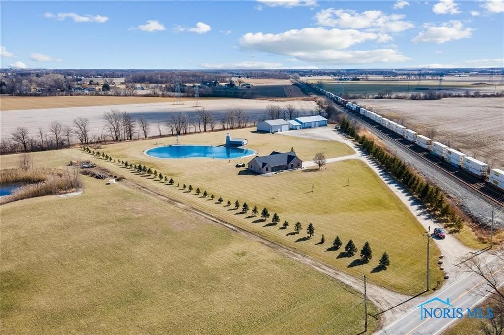 29724 Pemberville Road Millbury, OH 43447 - Photo 3 of 45 Gallery Image 3