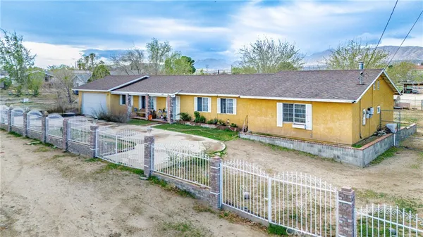 front view of house with a yard