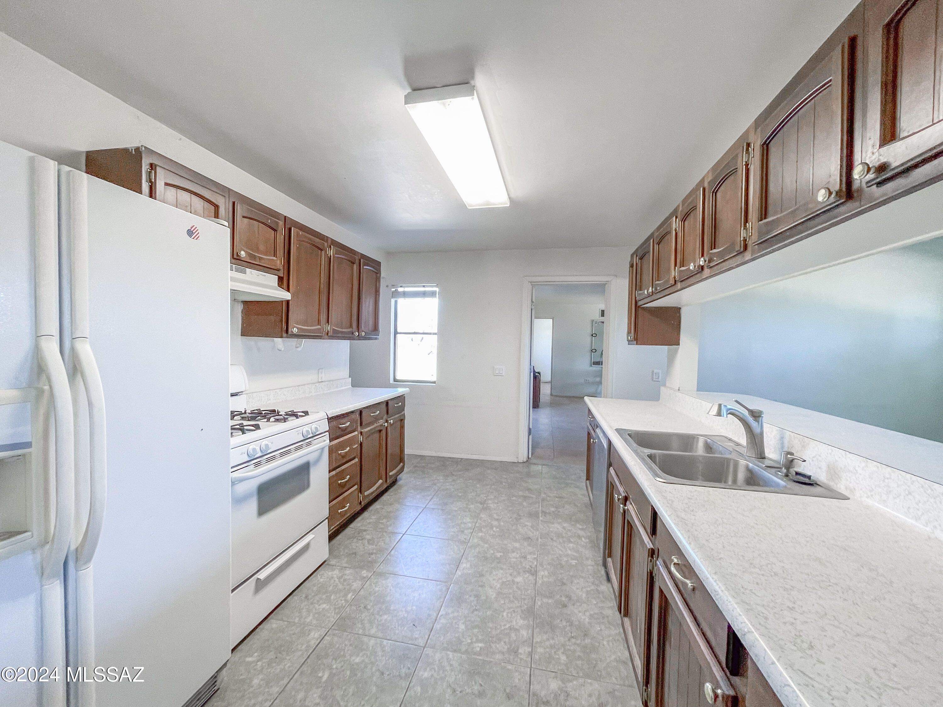 1009 North Pomerene Road Benson, AZ 85602 - Photo 4 of 18 Gallery Image 4