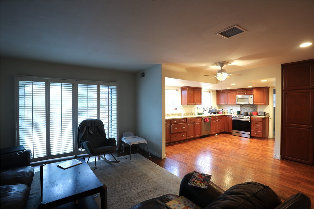 2255 El Rancho Vista Fullerton, CA 92833 - Photo 2 of 4