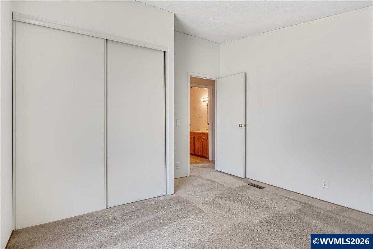5422 Portland Road Northeast, Unit 102 Salem, OR 97305 - Photo 20 of 37