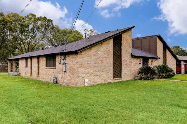 $1,398 | 2503 Washington Street, Pearland, TX 77581