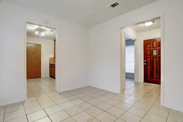 $1,398 | 2503 Washington Street, Pearland, TX 77581