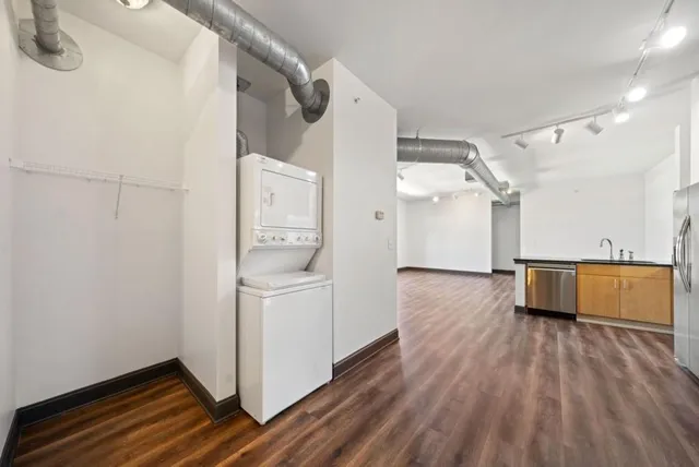 $299,000 | 5300 Peachtree Road, Unit 3507, Atlanta, GA 30341