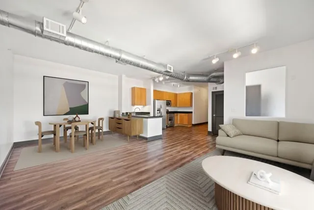 $299,000 | 5300 Peachtree Road, Unit 3507, Atlanta, GA 30341