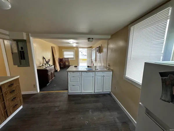 $750 | 1118 West B W 17th Street, Bedford, IN 47421