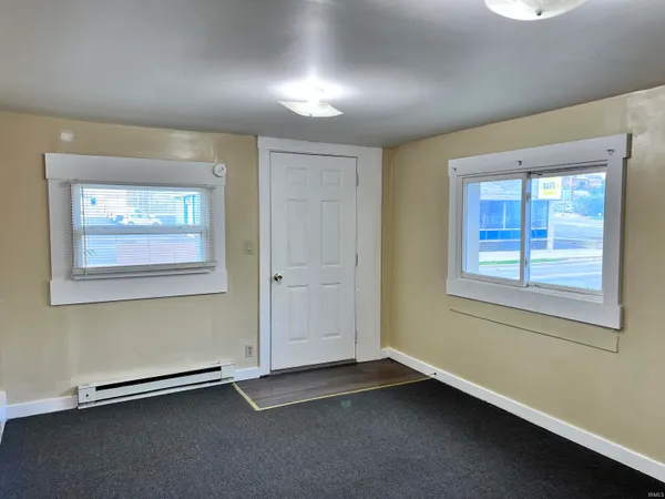 $750 | 1118 West B W 17th Street, Bedford, IN 47421