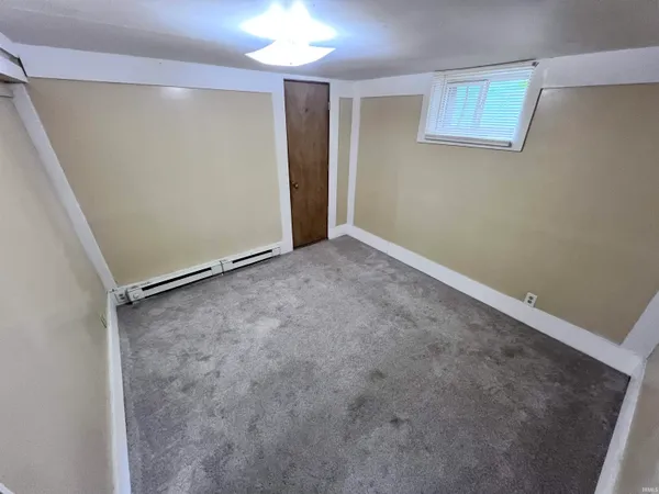 $750 | 1118 West B W 17th Street, Bedford, IN 47421