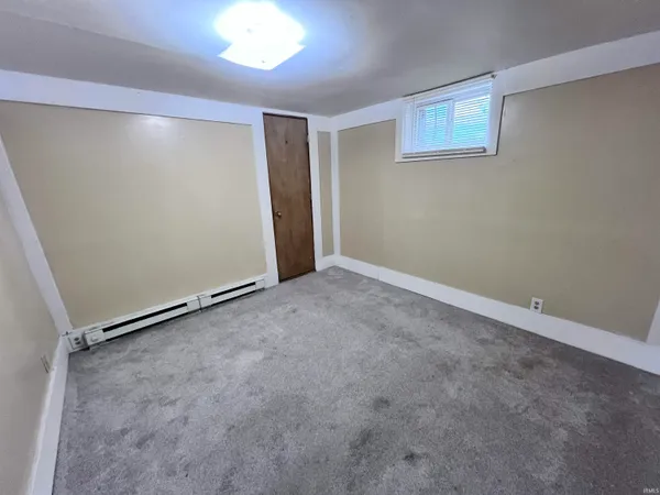 $750 | 1118 West B W 17th Street, Bedford, IN 47421