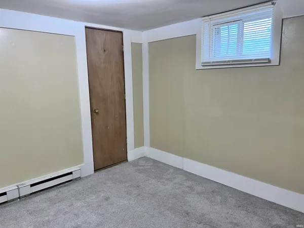 $750 | 1118 West B W 17th Street, Bedford, IN 47421