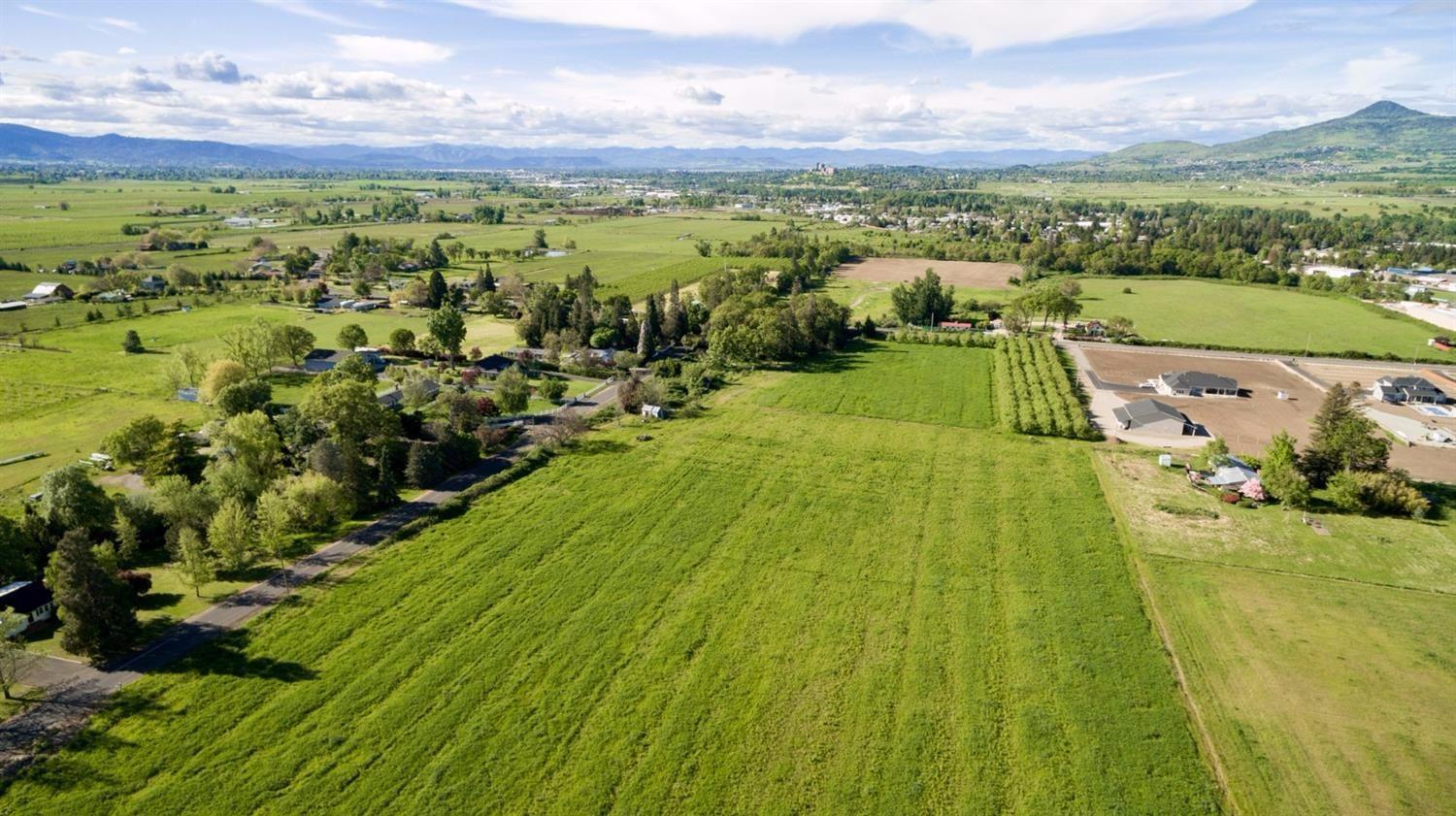 1975 Houston Road Phoenix, OR 97535 - Photo 3 of 33 Aerial view of the 16 acre lot. Home is