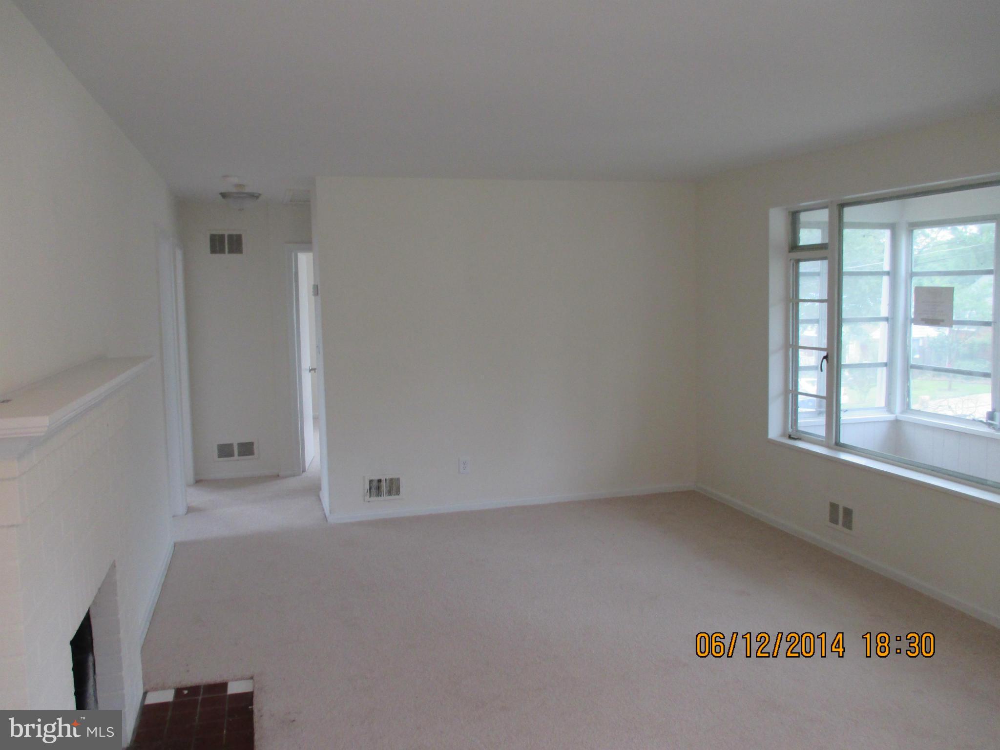 1617 Parham Place Silver Spring, MD 20903 - Photo 9 of 12 Living Room