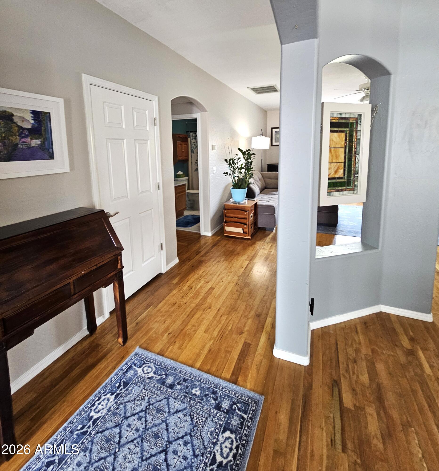 307 North Lakeshore Road Payson, AZ 85541 - Photo 7 of 16 Foyer