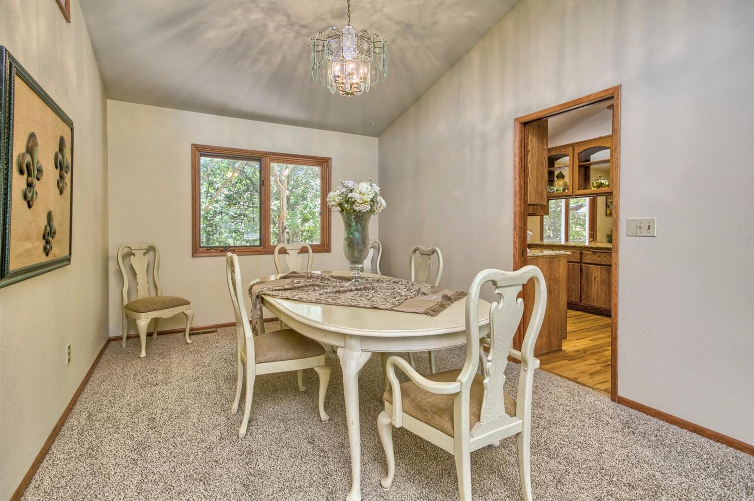 672 Crowson Road Ashland, OR 97520 - Photo 8 of 35 Additional Photo