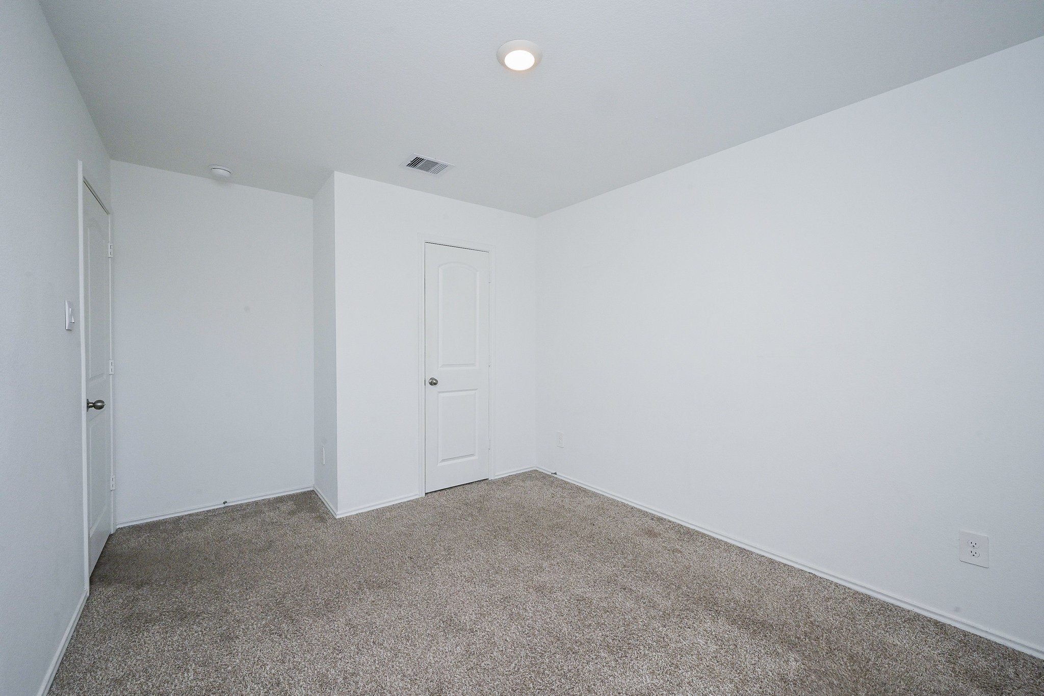 2342 Spruce Clf Lane Spring, TX 77373 - Photo 20 of 32 a very nice looking room