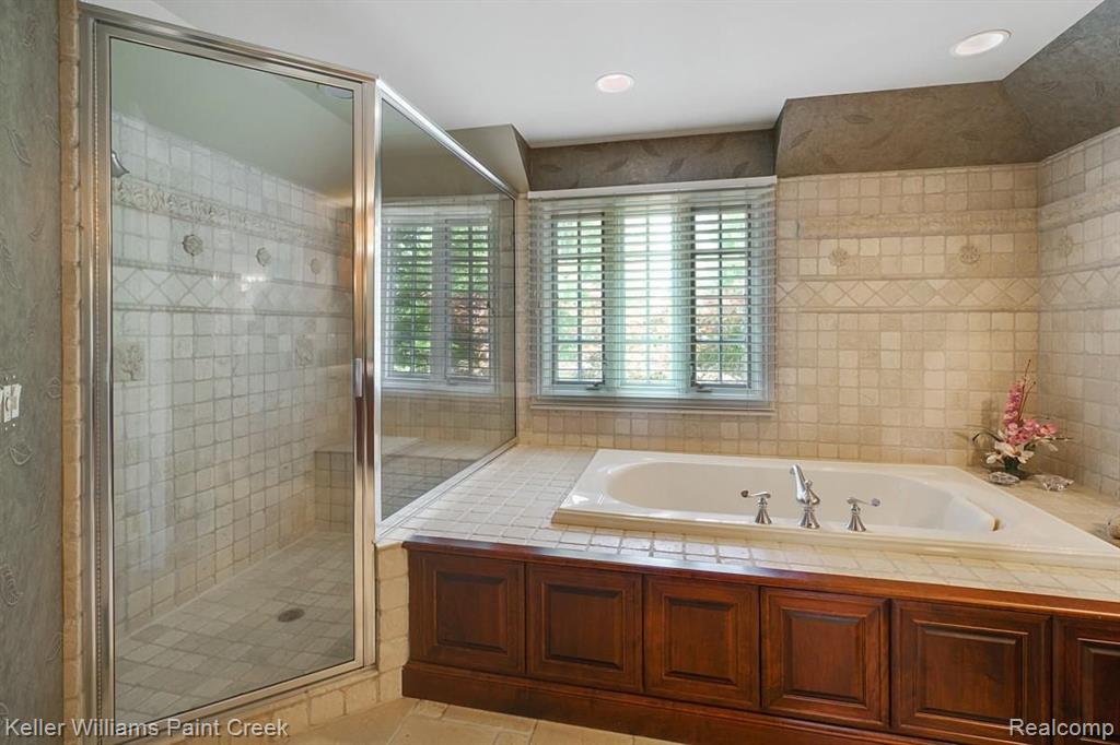 4902 Crestone Way Rochester, MI 48306 - Photo 48 of 70