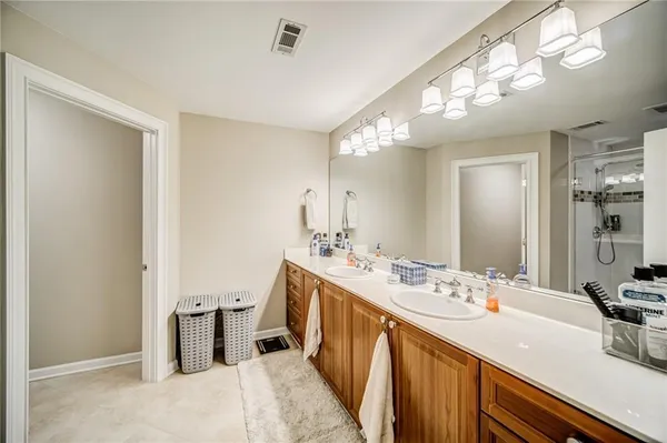$3,200 | 3275 Lenox Road Northeast, Atlanta, GA 30324