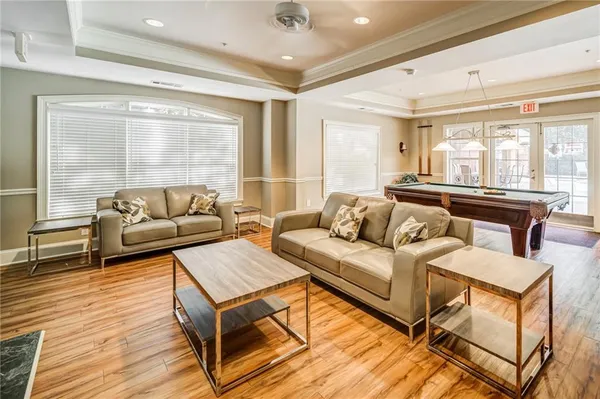 $3,200 | 3275 Lenox Road Northeast, Atlanta, GA 30324