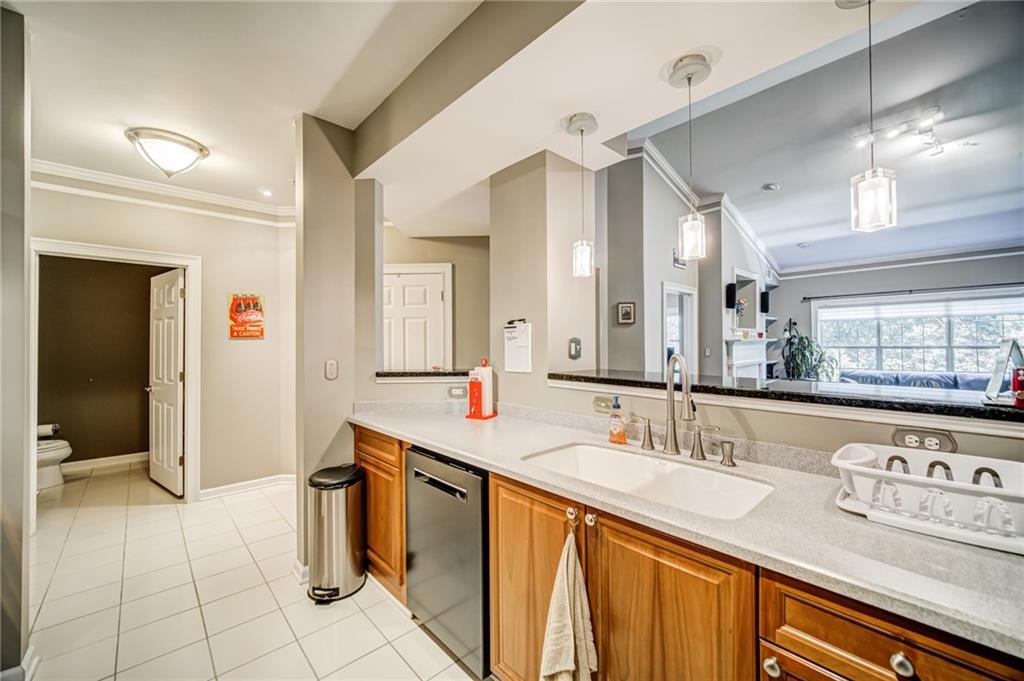 3275 Lenox Road Northeast Atlanta, GA 30324 - Photo 4 of 30