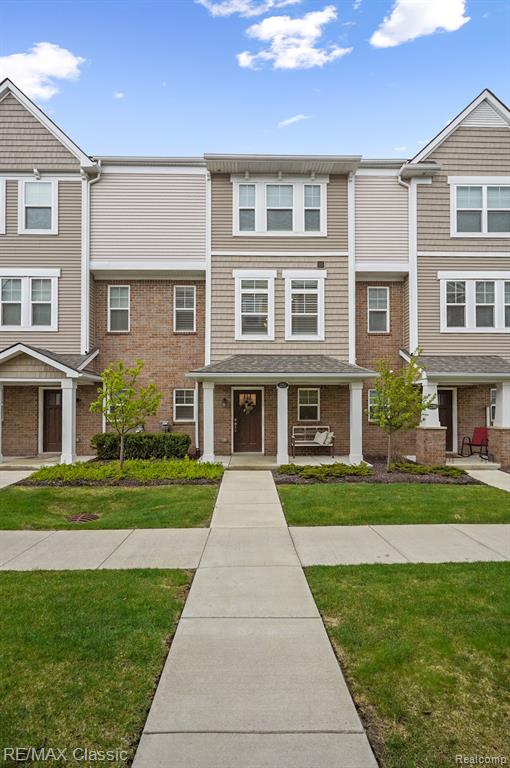 3281 Chambers West Wixom, MI 48393 - Photo 2 of 27
