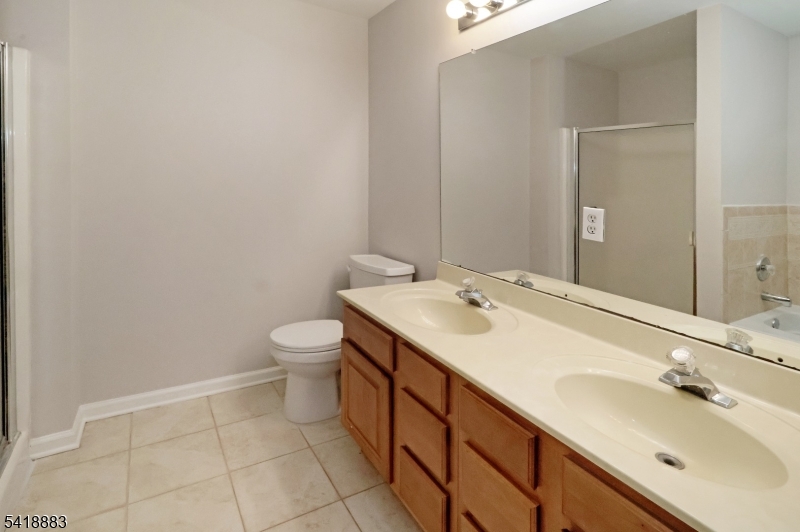 413 Boulder Ridge Drive Randolph, NJ 07869 - Photo 12 of 17