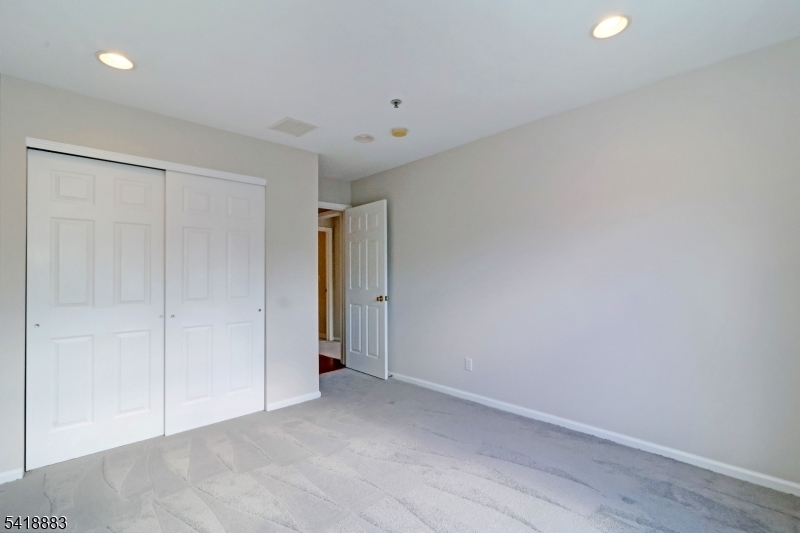 413 Boulder Ridge Drive Randolph, NJ 07869 - Photo 14 of 17