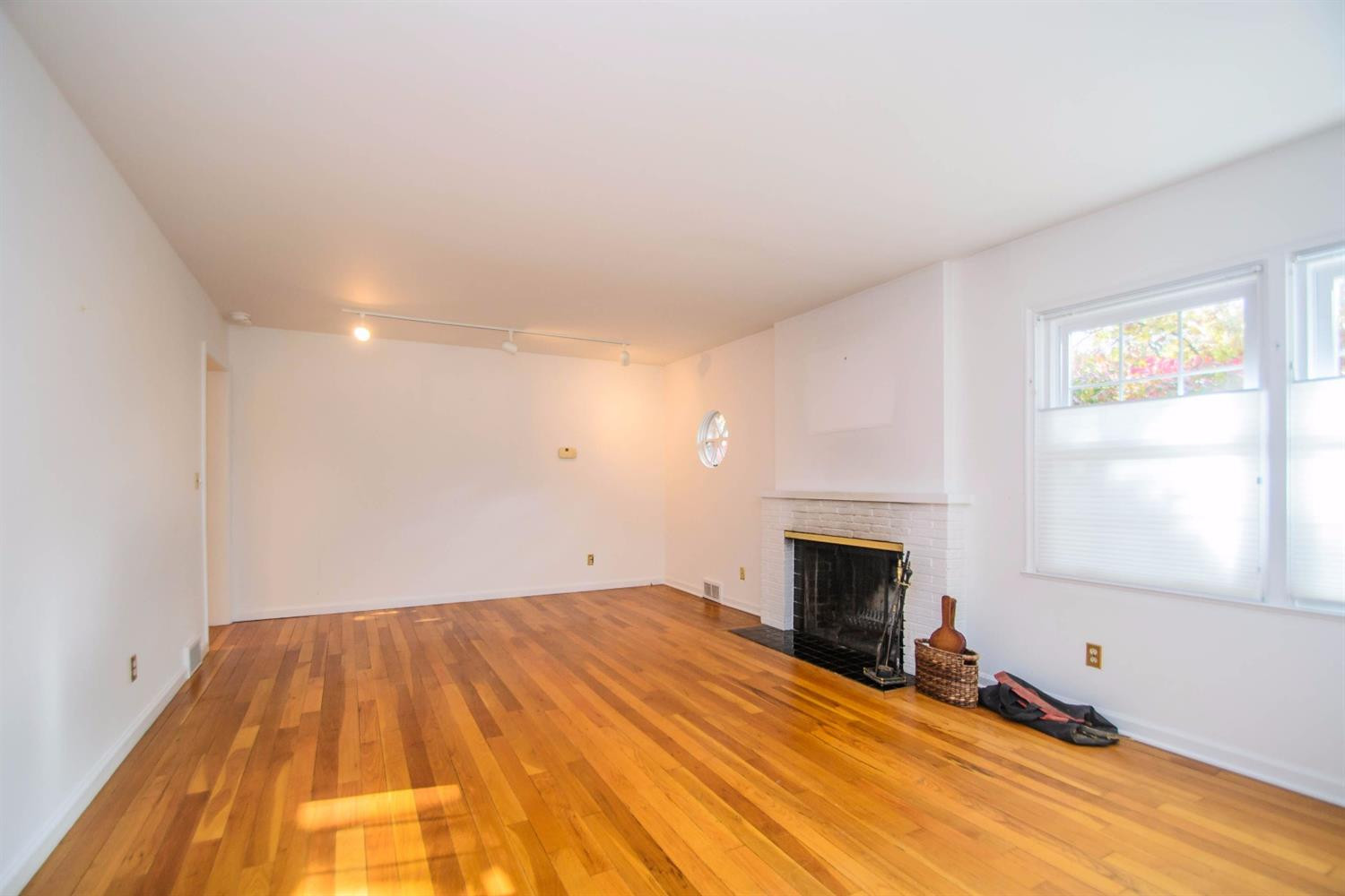 2601 Devonshire Road Ann Arbor, MI 48104 - Photo 4 of 35 Photo 4